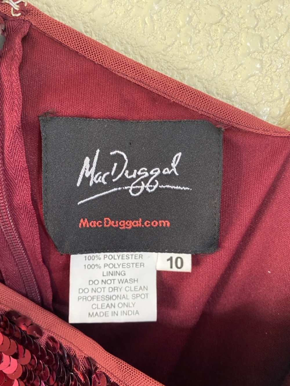 NWT Mac Duggal Red Bell Sleeve One Shoulder Sequined Gown 93540 Size 10 - Picture 9 of 16